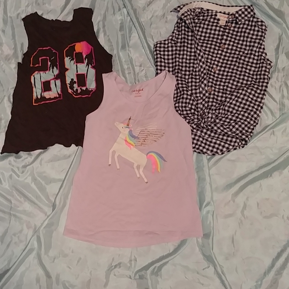 Other - ✨Black Friday Sale ✨Lot of 3 Girl's tops 6/6x